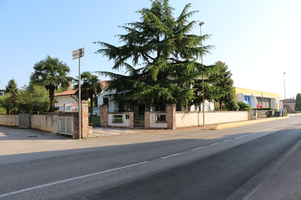 Appartamenti Via Calnova Noventa di Piave Rum bild